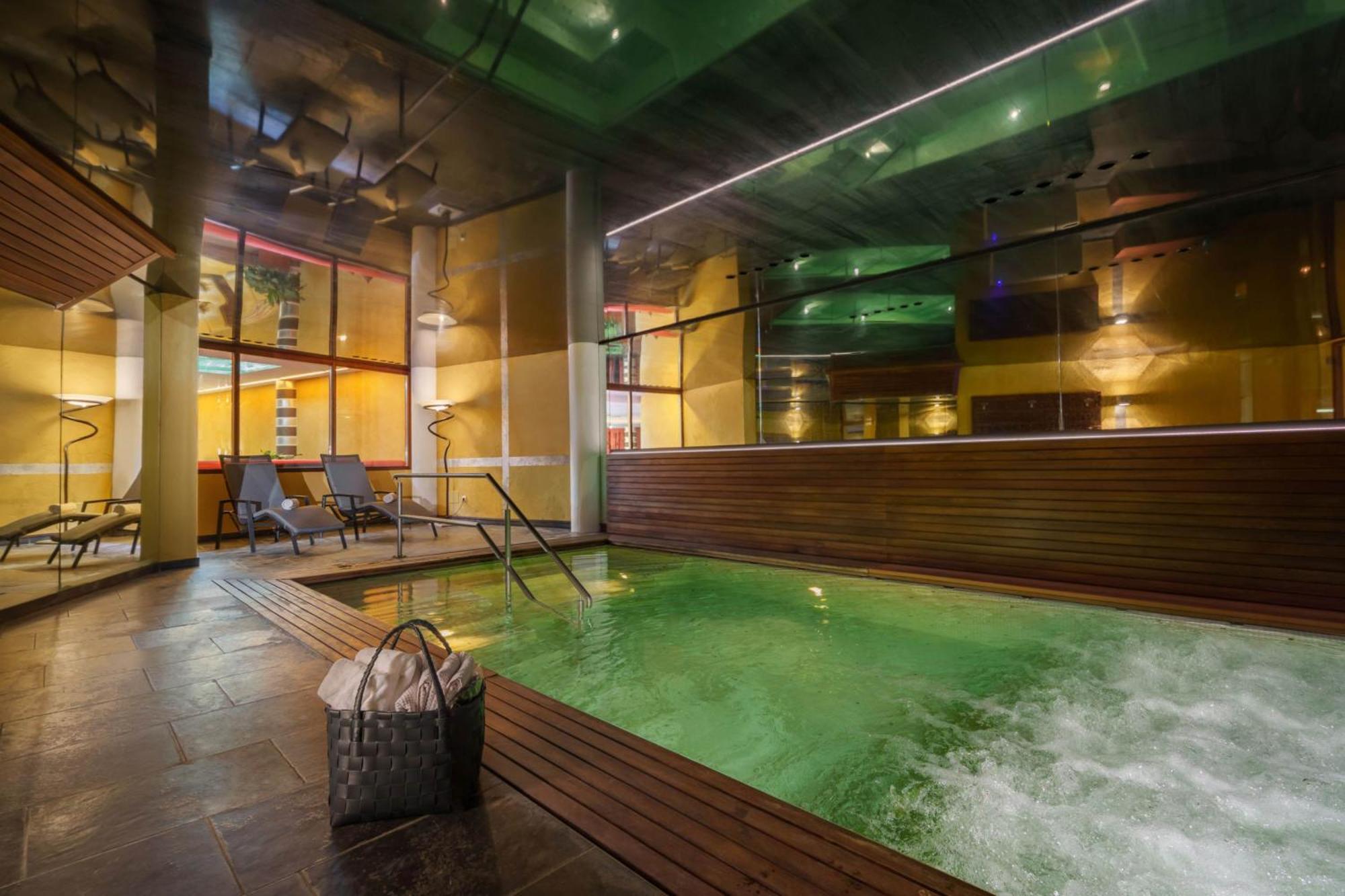 Hotel Vier Jahreszeiten Силандро Экстерьер фото