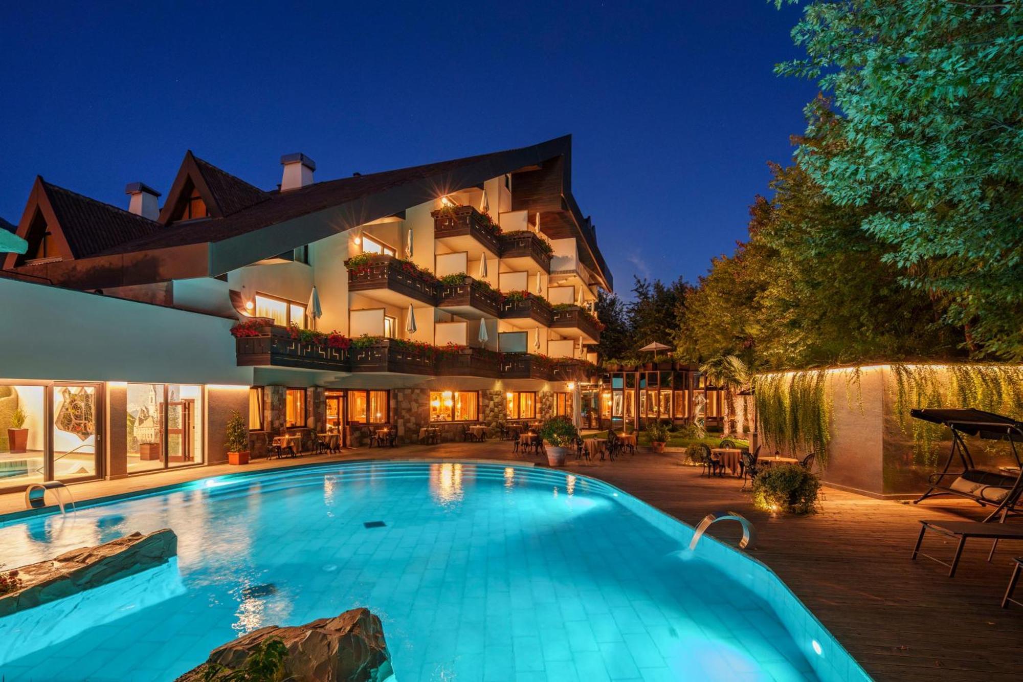 Hotel Vier Jahreszeiten Силандро Экстерьер фото